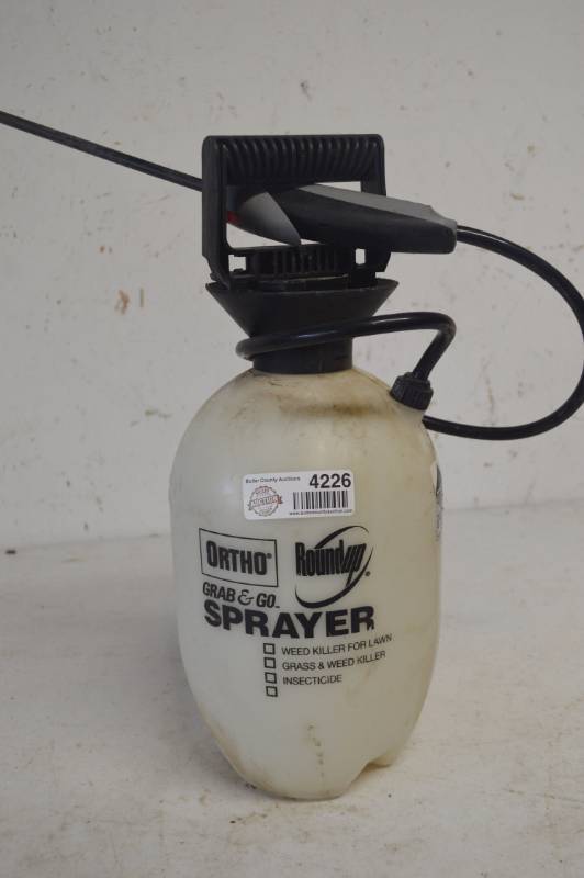 lot 4226 image: 1 Gallon Ortho Sprayer. Builds Pressure and Sprays