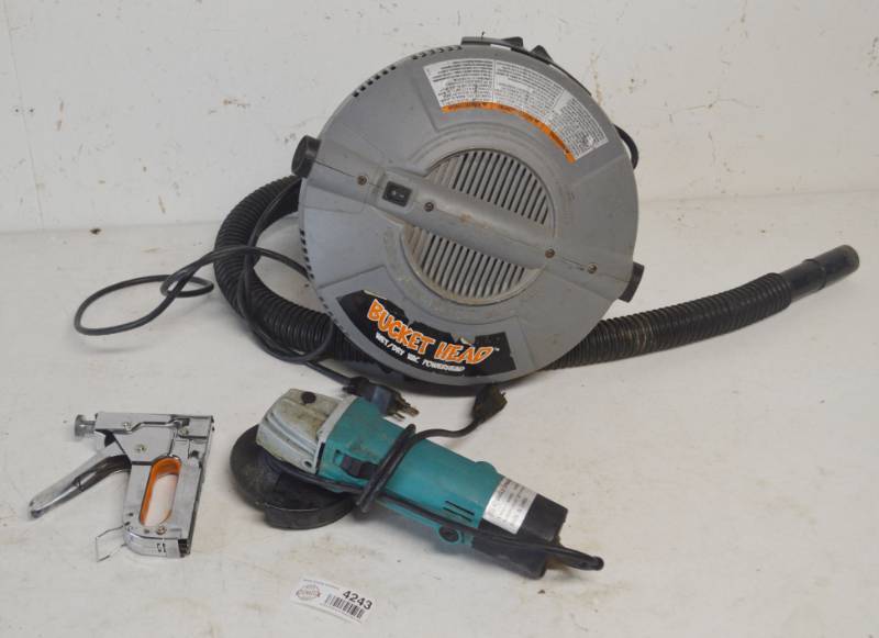 lot 4243 image: 4.5 Angle Grinder, Staple Gun, Buckethead Shop Vac. (All Work)
