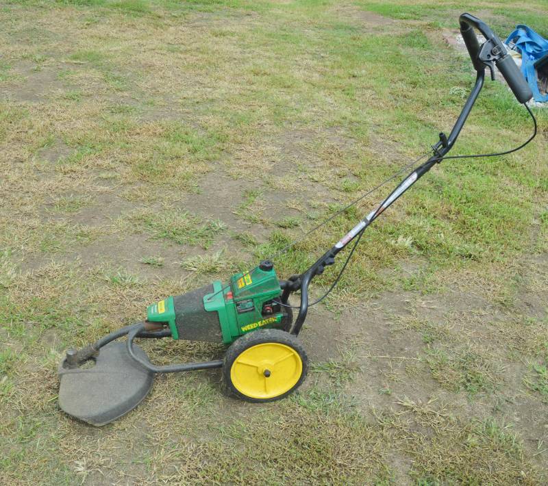 lot 4265 image: Weed Eater WT3100. Runs