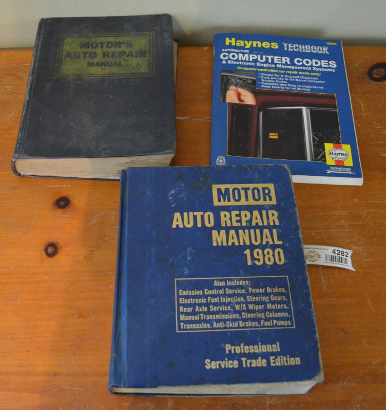 lot 4282 image: Lot of 3 Auto Repair Manuals