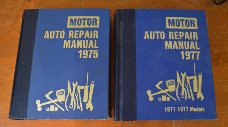lot 4283 image: 2 Auto Repair Manuals 1975 and 1971-1977