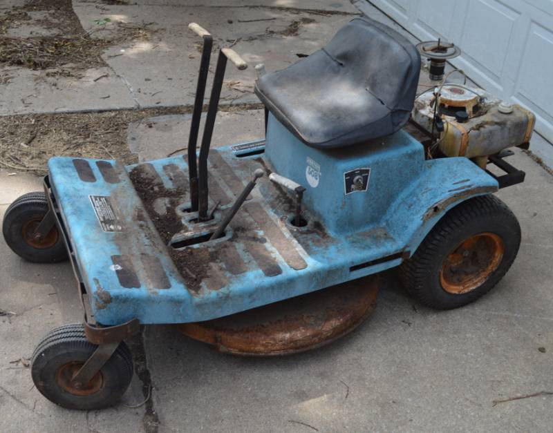 lot 4294 image: Dixon ZTR Mower Non-Running