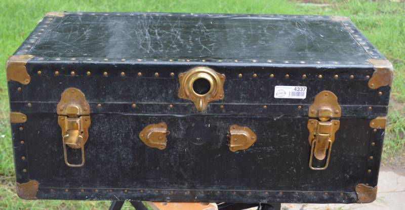 lot 4337 image: Black Trunk. 30x 23x 16