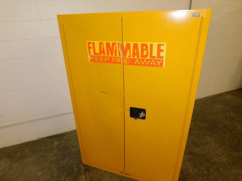 lot 1479 image: Edsal Flammable Safety Cabinet
