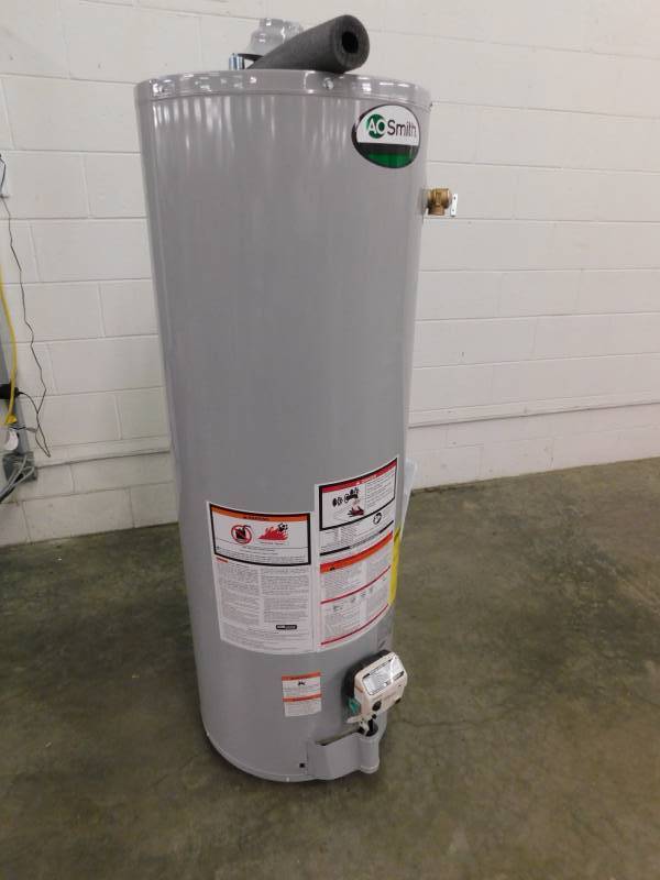 lot 1487 image: AO Smith Natural Gas  Water Heater 40 Gal