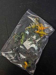lot 12435 image: Mini Dino Toys