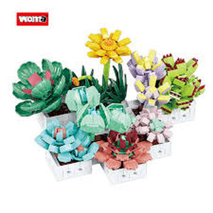 lot 12379 image: Dekool Plant Building Block Set C8842 977 Pieces