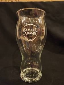 lot 27219 image: (12 Glasses) Samuel Adams Boston Lager 22oz Beer Glass