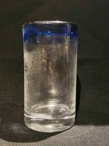 lot 48205 image: (7 Racks) Cobalt Blue Rim Clear Glass Tumbler Lot