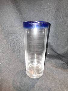lot 48233 image: (25) Glass Tall Tumblers with Cobalt Blue Rim