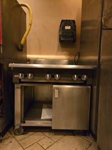 lot 15819 image: Commercial 6-Burner Gas Range with Storage Base