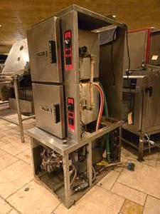 lot 15824 image: Vulcan Double Stack Commercial Electric Convection Steamer