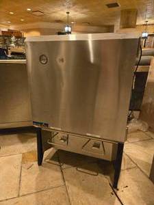 lot 15828 image: Silver King Commercial Milk Dispenser