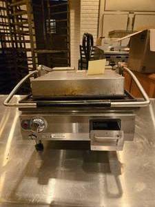lot 15834 image: Star Pro-Max 2.0 Commercial Panini Press Grill PST14I