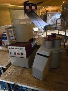 lot 27278 image: Robot Coupe R2 3Qt Commercial Food Processor