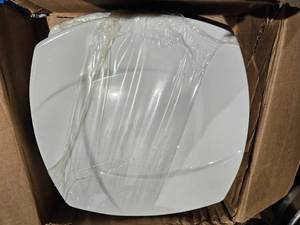 lot 27329 image: Syracuse  China Company White Square Dinner Plate - New