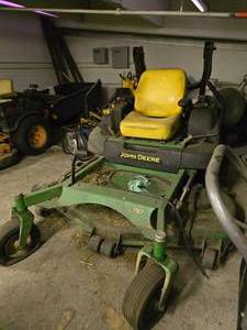 lot 730 image: John Deere 757 ZTRAK Zero Turn Mower W 60in Deck