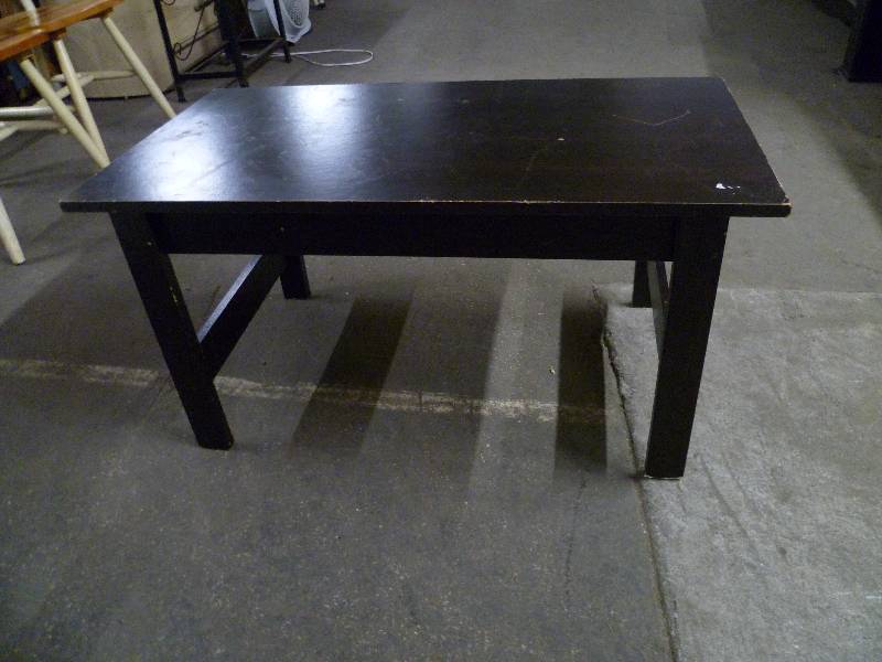lot 1641 image: Coffee Table
