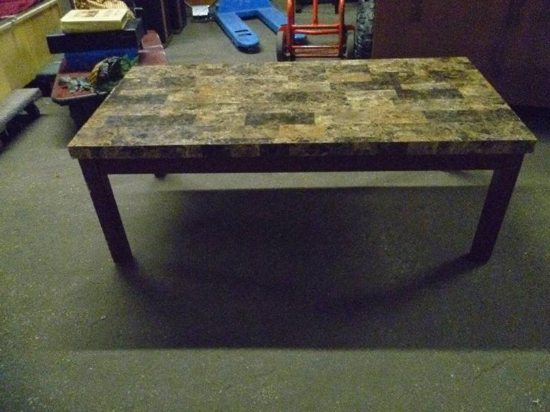 lot 1717 image: Coffee Table