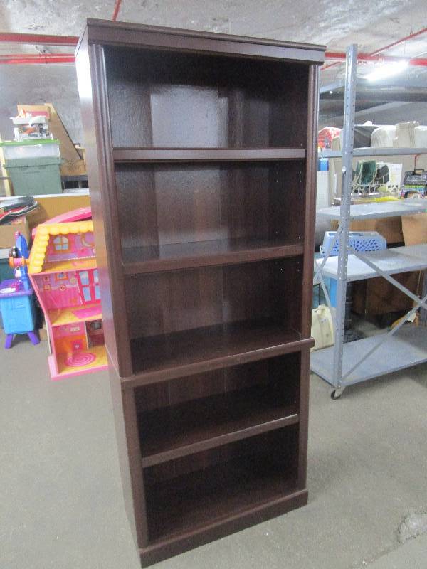 lot 1603 image: Bookshelf