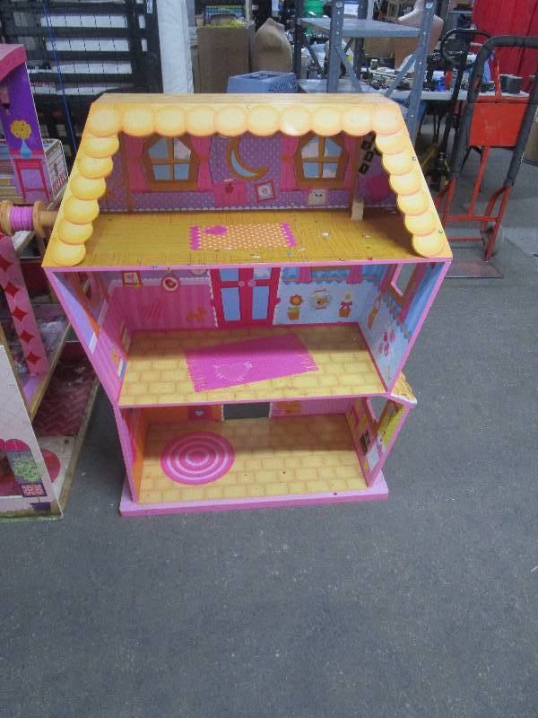 lot 1608 image: Doll House