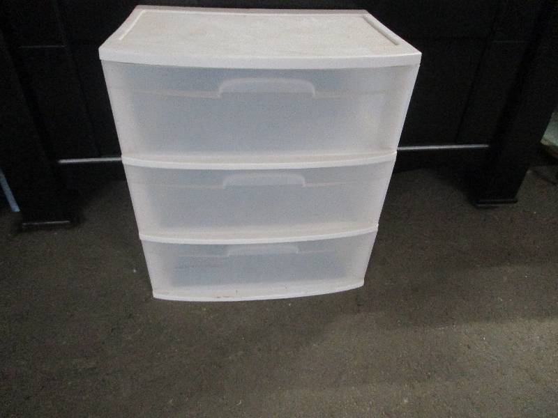 lot 1616 image: Storage Bin