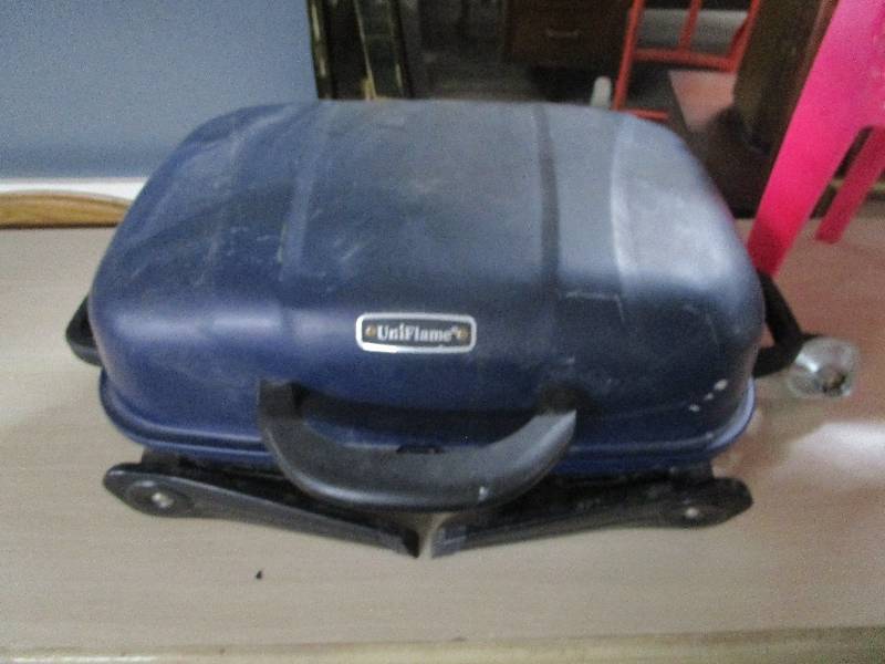 lot 1677 image: BBQ Grill