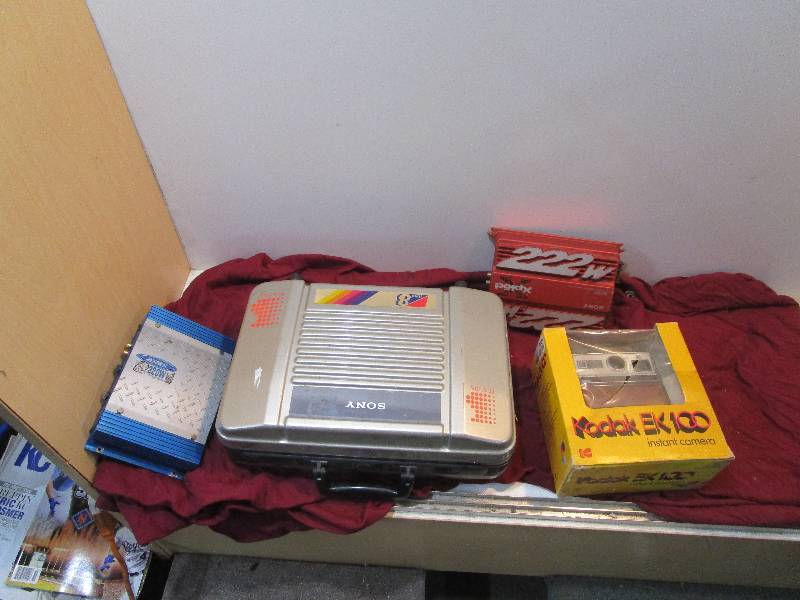 lot 1813 image: Lot of Electronics