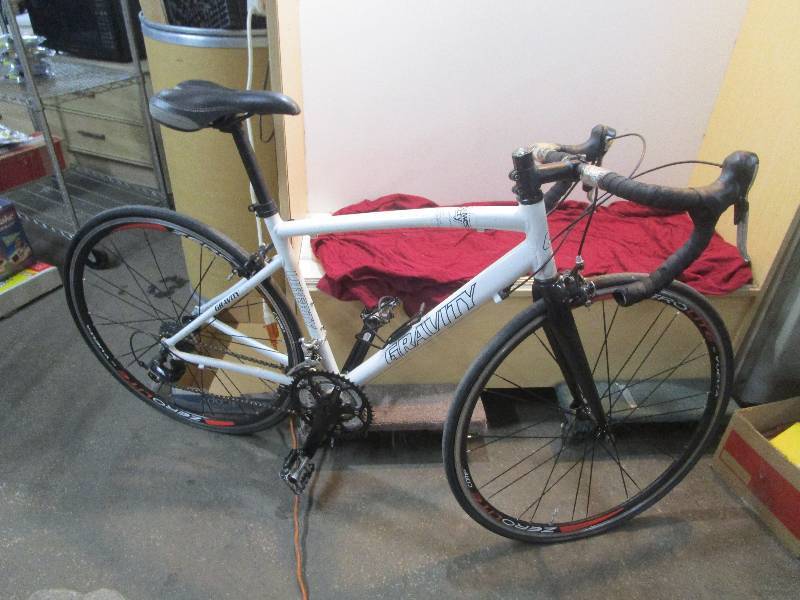 lot 1807 image: Gravity Mountain Bike