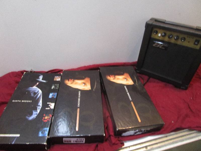 lot 1795 image: BC Guitar Amp and Cd Sets