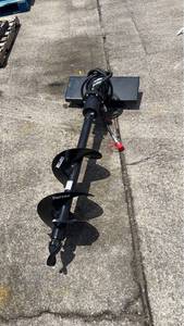 lot 20 image: Unused 12�� MINI Skid Steer Hydraulic Auger Drive Unit with Mounting Bracket
