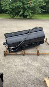 lot 76 image: Unused Captok CR-VR59 Skid Steer Vibratory Roller Attachment