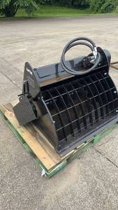 lot 77 image: Unused Captor CK-JBD Mixing Bucket for Mini Skid Steer Loader