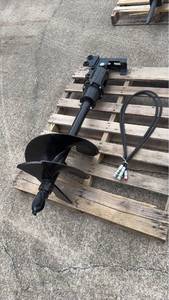 lot 115 image: 16�� Unused Mini Excavator Hydraulic Auger Drive with 16-inch Auger Bit