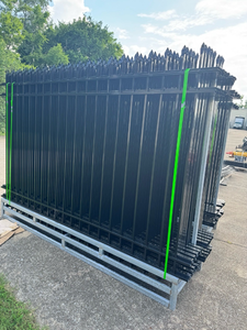 lot 71 image: Industrial Iron Fence Panels with Spear Top  20pc  10ft x 7ft