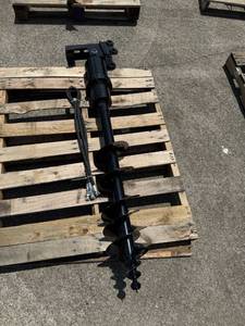 lot 104 image: Unused Mini Excavator Hydraulic Auger Drive with 8-inch Auger Bit