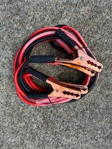 lot 154 image: 4 Sets of Unused 13ft Jumper Cables with Copper Clamps  4 Sets