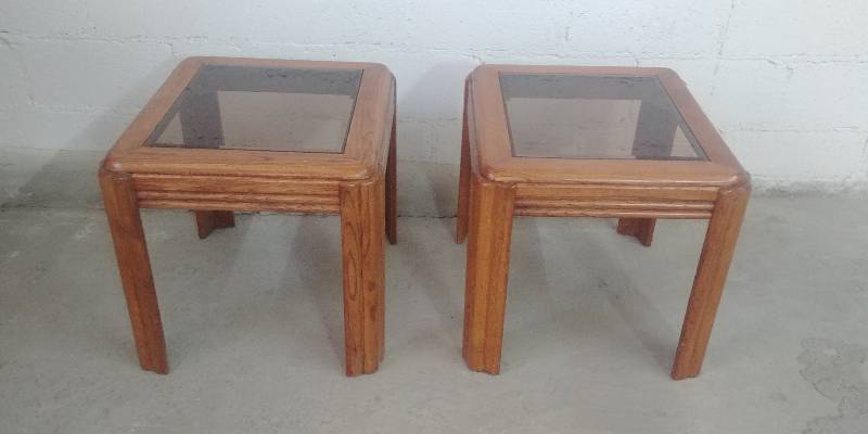lot 860 image: Pair of Glass Top End Tables