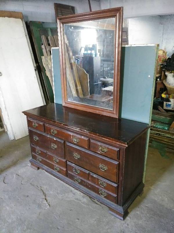 Kincaid Solid Wood Dresser And Mirror Warehouse 1023 Furniture