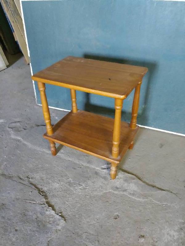 lot 901 image: Wood Side Table