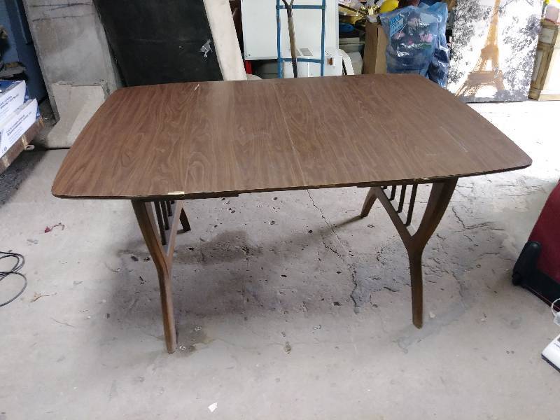 lot 875 image: Mid Century Drop Leaf Dining Table