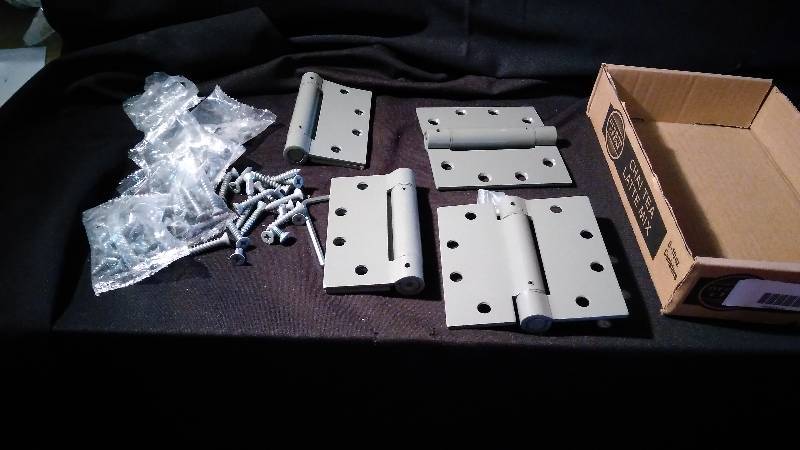 lot 4025 image: (4) CT lot hinges, with mounting hardware