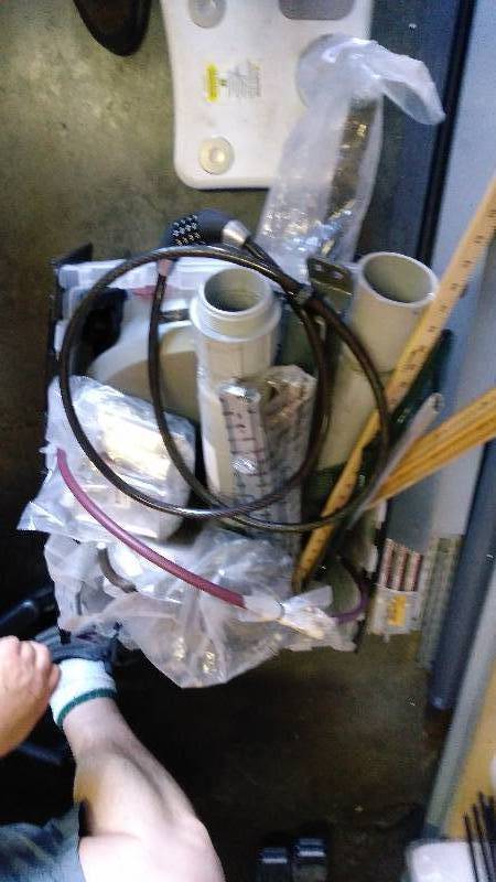 lot 4056 image: 80 lbs hardware in plastic tote