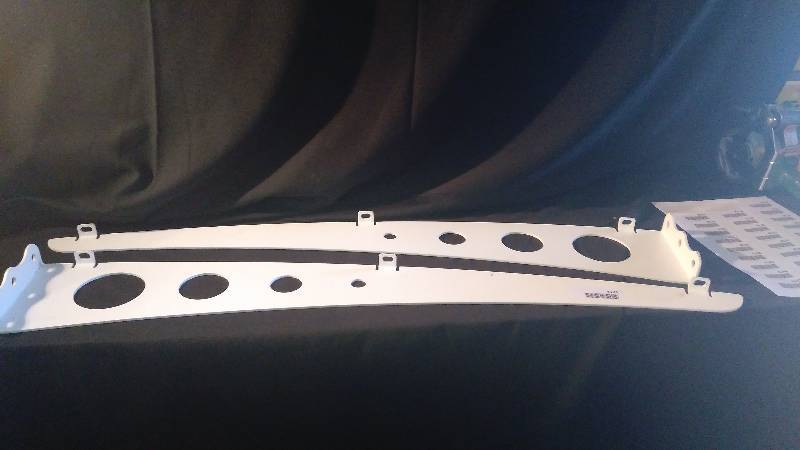 lot 4121 image: (1) pair awning brackets