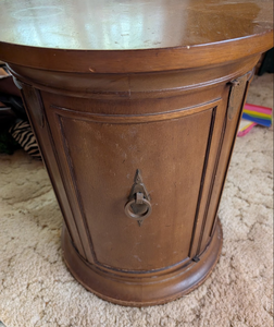 lot 511 image: Round Wooden Pedestal Side Table with Ring Pull