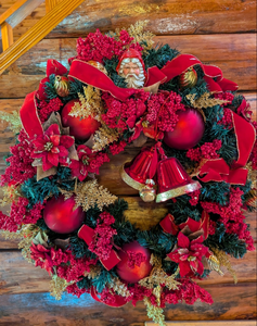 lot 520 image: Traditional Christmas Wreath with Santa, Red Ornaments and Bells