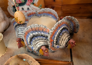 lot 531 image: Decorative Turkey Ceramic Egg Holder