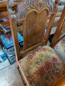 lot 538 image: Dining room table with Expanding table (leaf drops inside) with beautiful matching carved wood high back chairs