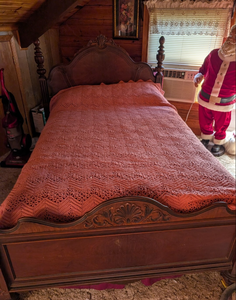 lot 557 image: Victorian Style Queen Bed Frame with Carved Shell Headboard