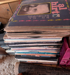lot 559 image: Large Collection of Vinyl Records with Big Band Theme Songs Album